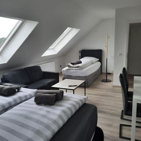 Ferienwohnung Apartment - Free Parking - Wifi - Kitchen Essen Esterno foto