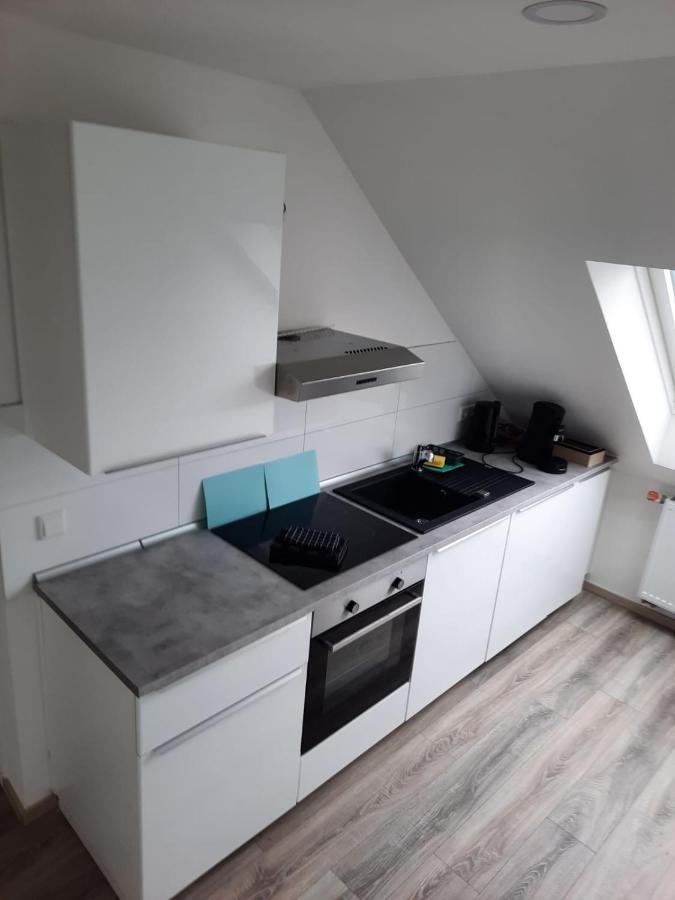 Ferienwohnung Apartment - Free Parking - Wifi - Kitchen Essen Esterno foto